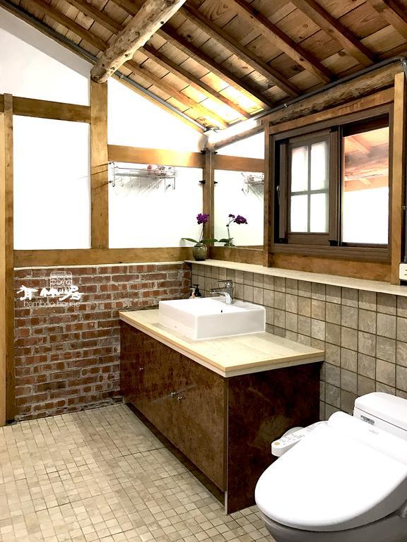 Bamboo House Apartment Zhushan Exterior photo